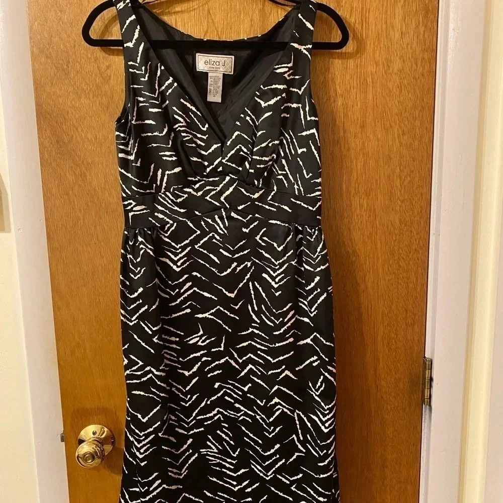 Eliza J New York Elegant Sleeveless Black Print Dress Size 10